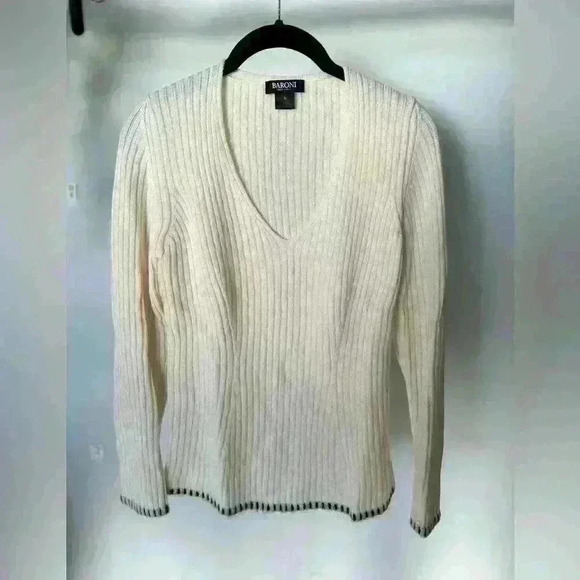 Baroni 100% Wool Sweater. Size M - Picture 1 of 3